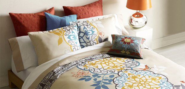 Make a Pretty Bed: Quilts, Comforters, & Duvets