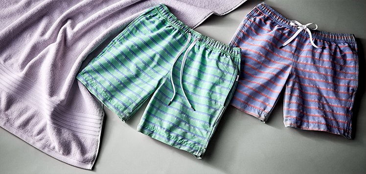 Beach Looks With Solid & Striped