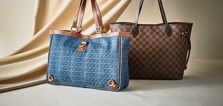 Pre-Loved Totes With the Louis Vuitton Neverfull