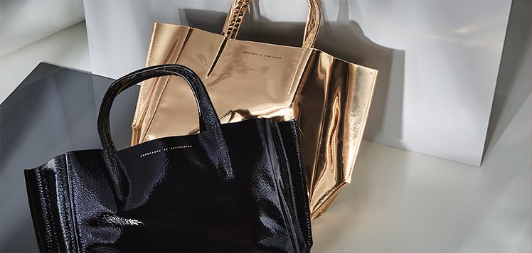 Ampersand As Apostrophe & More Totes