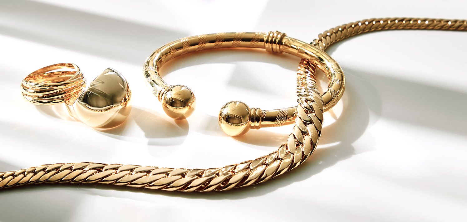 Luxe 18K Gold | Cartier to Bulgari With New Styles