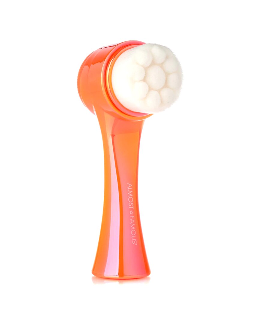 Almost Famous Cleanse It 2-in-1 Exfoliator Brush
