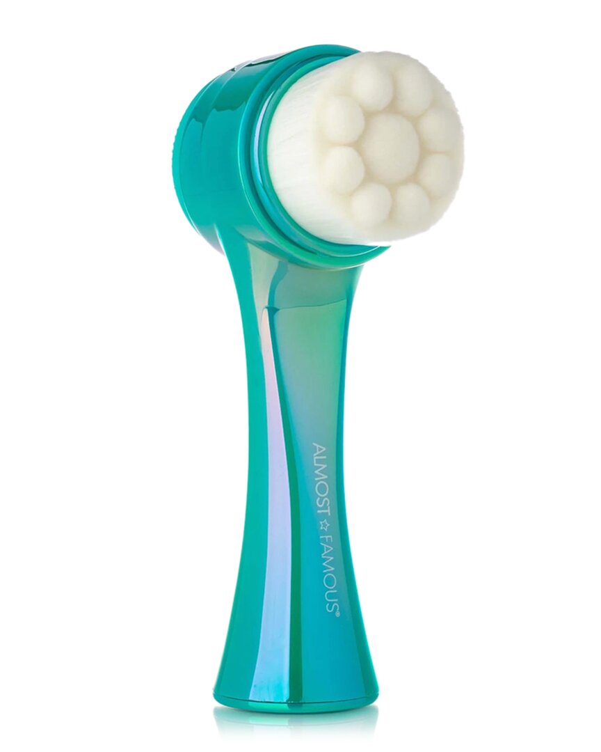 Almost Famous Cleanse It 2-in-1 Exfoliator Brush