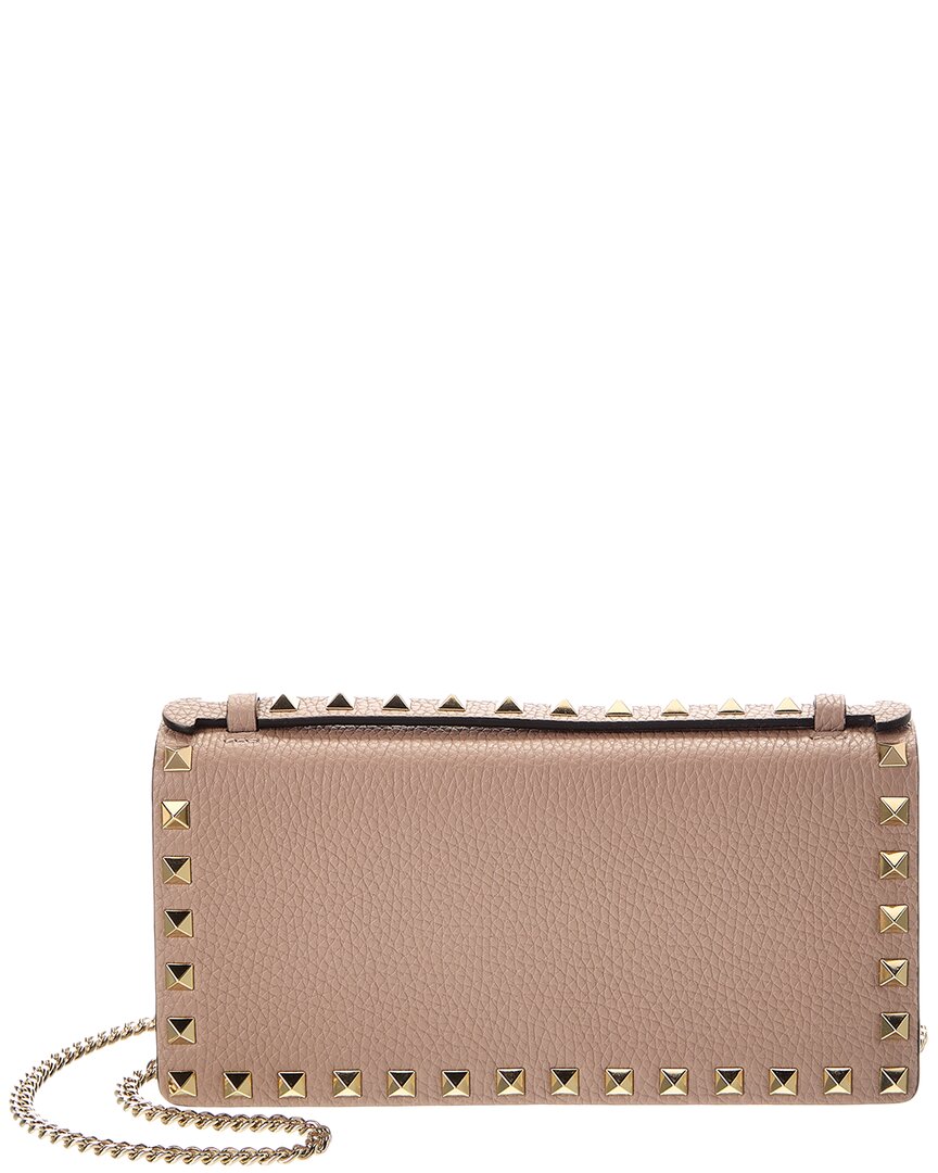 Valentino Garavani Valentino Rockstud Grainy Leather Wallet On Chain In Pink