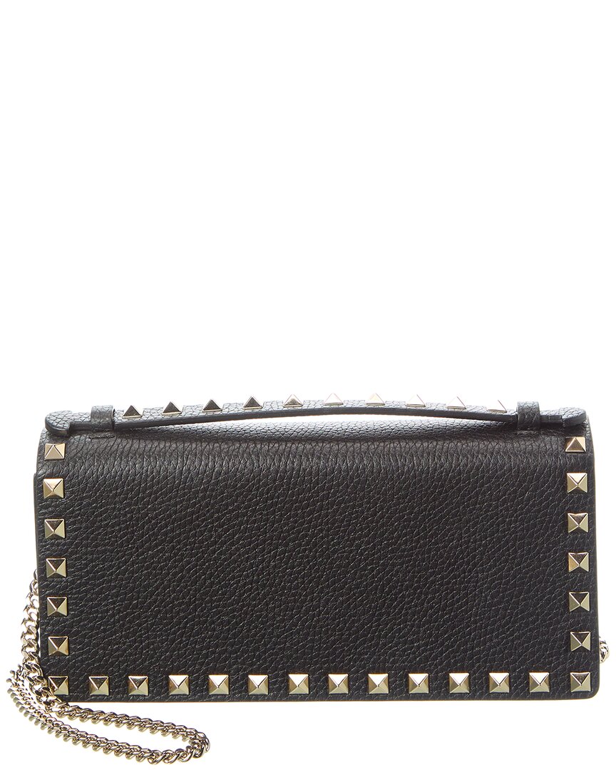VALENTINO GARAVANI VALENTINO ROCKSTUD GRAINY LEATHER WALLET ON CHAIN