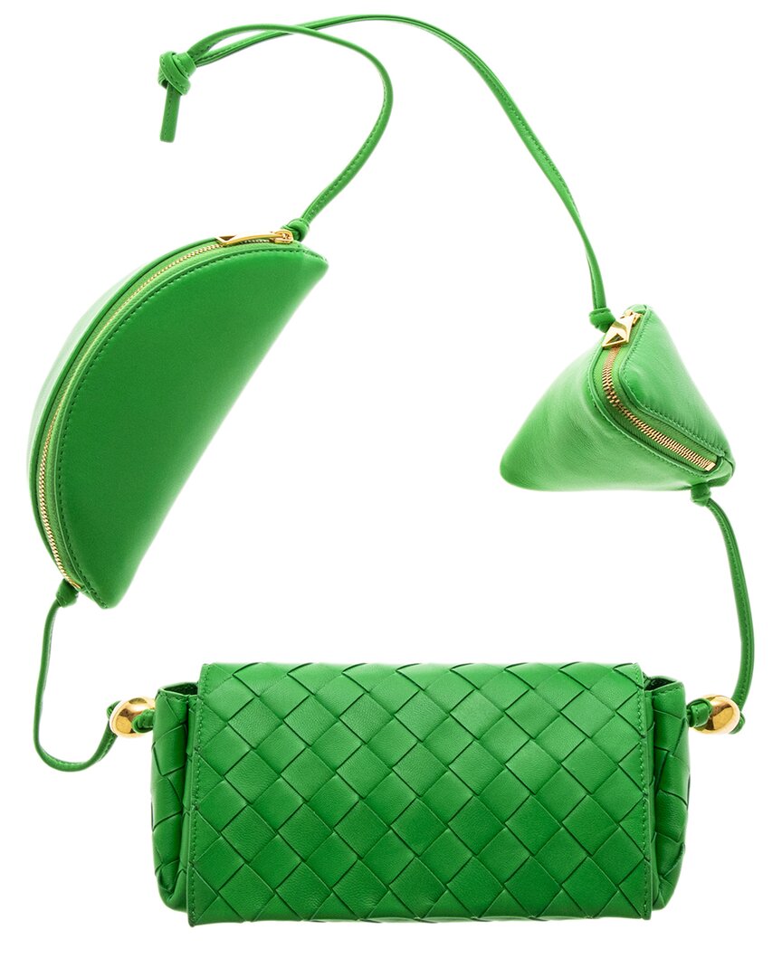 Bottega Veneta Leather Pouch On A Strap In Green