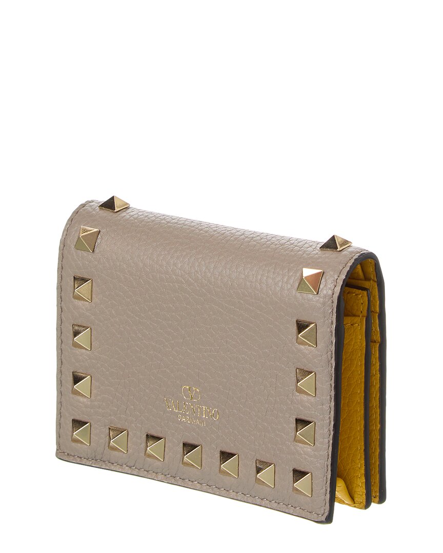 Shop Valentino Rockstud Grainy Leather Card Holder In Grey