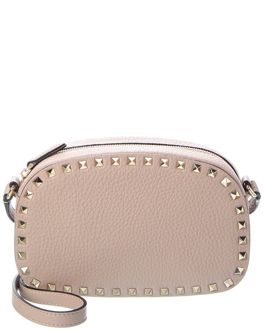 Valentino Garavani Valentino Rockstud Grainy Leather Camera Bag In Pink