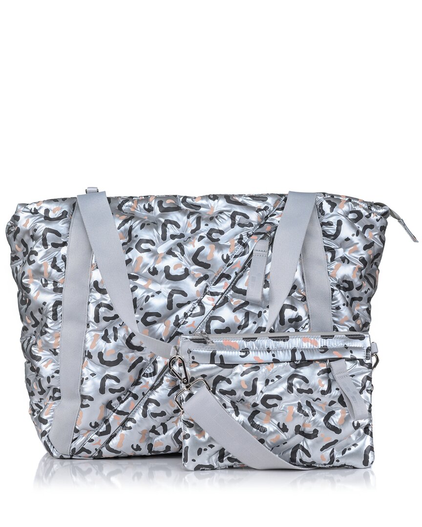 Go Dash Dot Weekender In Silver