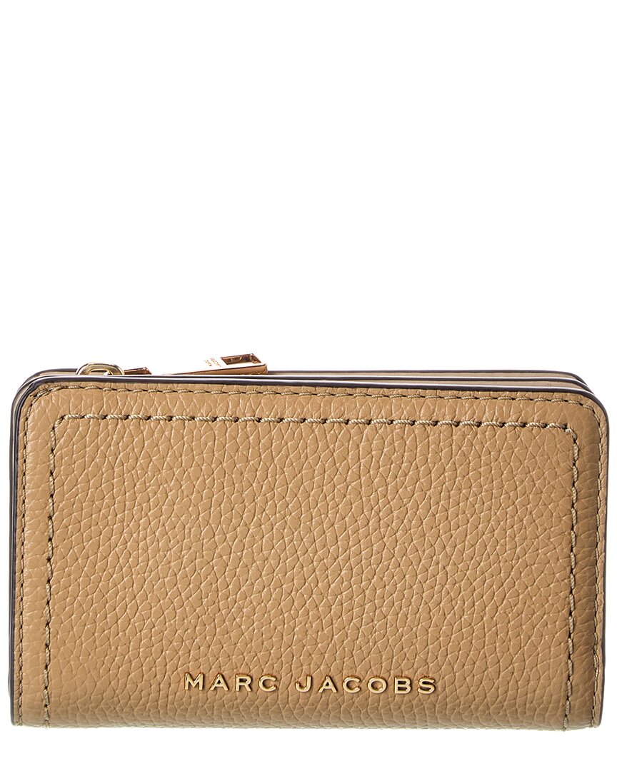 Marc Jacobs Leather Compact Wallet In Brown