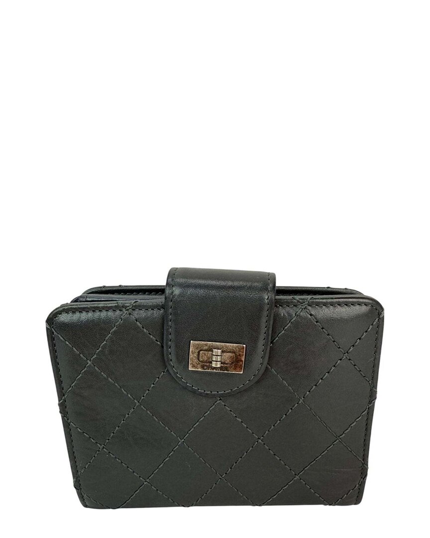 Pre-owned Chanel Grey Leather Aged 2.55 Reissue Zip Compact Wallet (authentic Pre-loved)