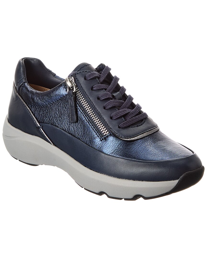 Clarks Tivoli Zip Leather Sneaker