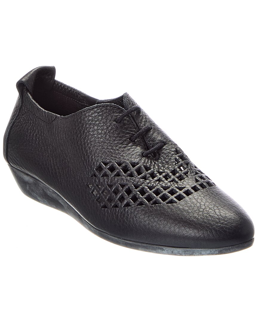Arche Onybye Leather Flat In Black