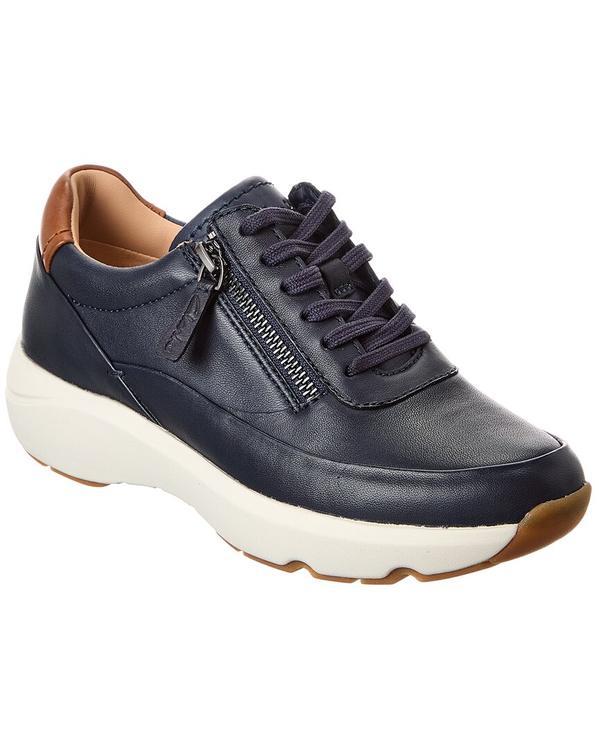 Clarks Tivoli Zip Leather Sneaker