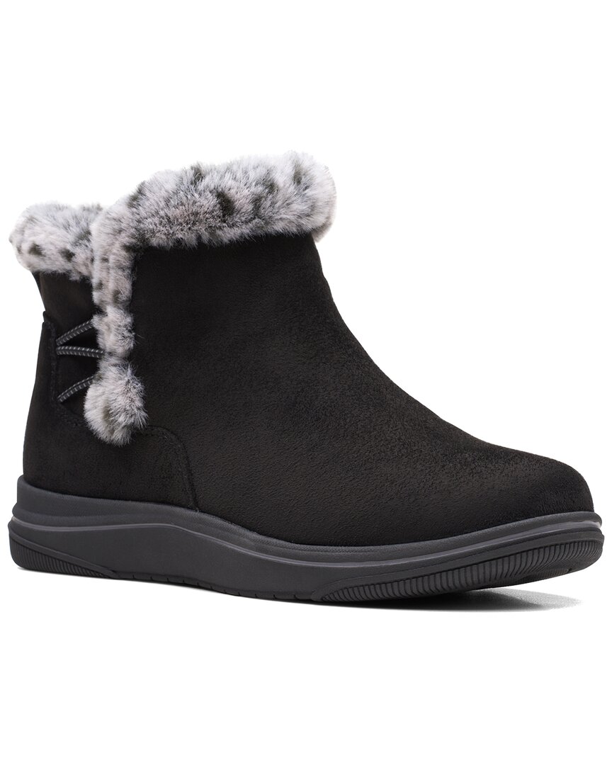 Clarks Cloudsteppers Breeze Fur Black Bootie In Black