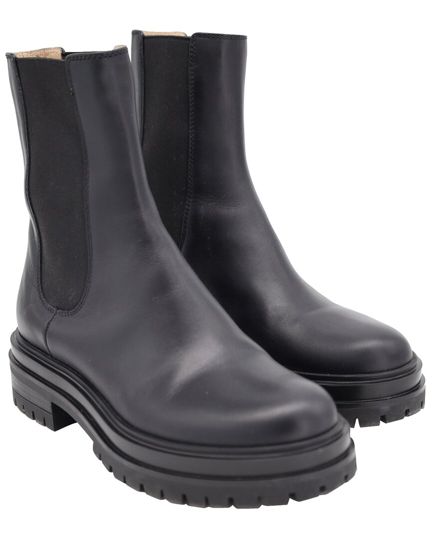 Gianvito Rossi Women's Calfskin Leather Chester Chelsea Boot (authentic Pre-  Loved) In Black