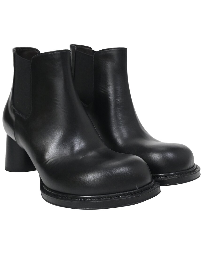 Bottega Veneta Women's Leather Cliff Chelsea Bootie (authentic Pre-loved) In Black