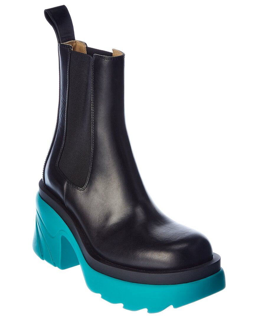 Shop Bottega Veneta Flash Leather Bootie In Black