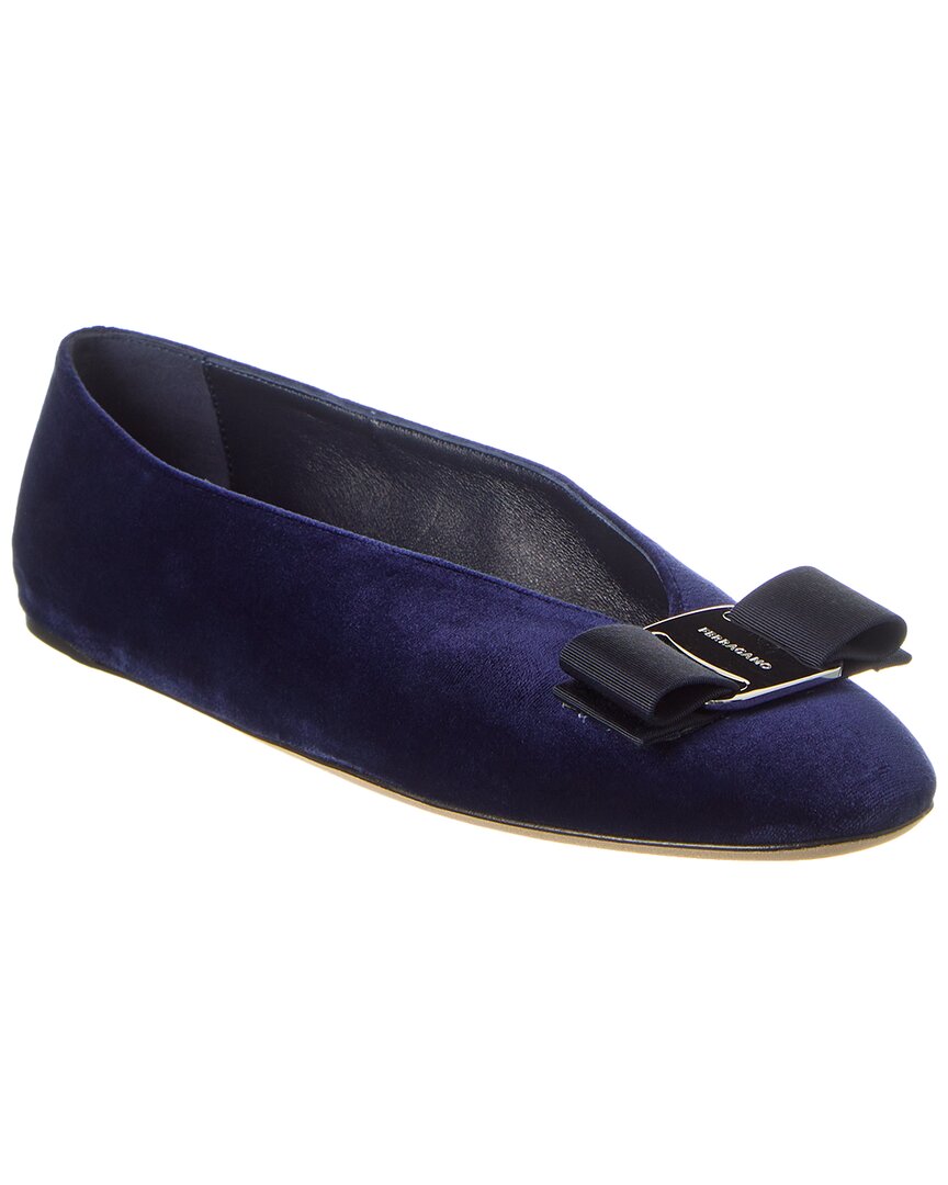 Ferragamo Velvet-textured Ballerinas With Decorative Bow Detail In Blue