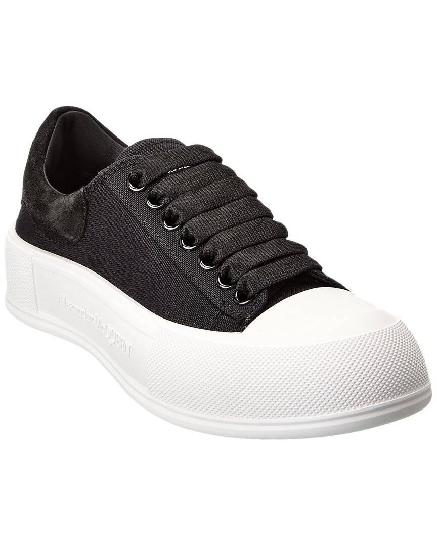 Alexander Mcqueen Tread Slick Chunky-sole Sneakers In Black