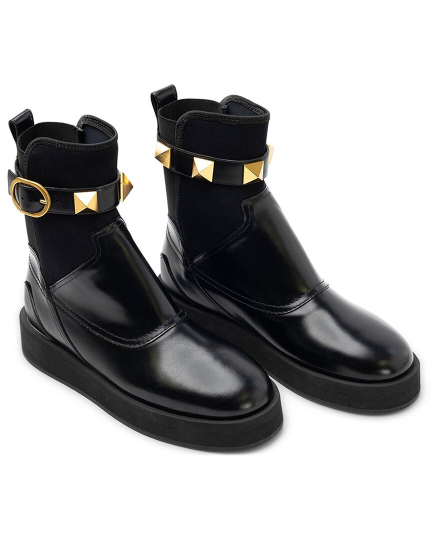 Valentino Garavani Valentino Leather Bootie In Black