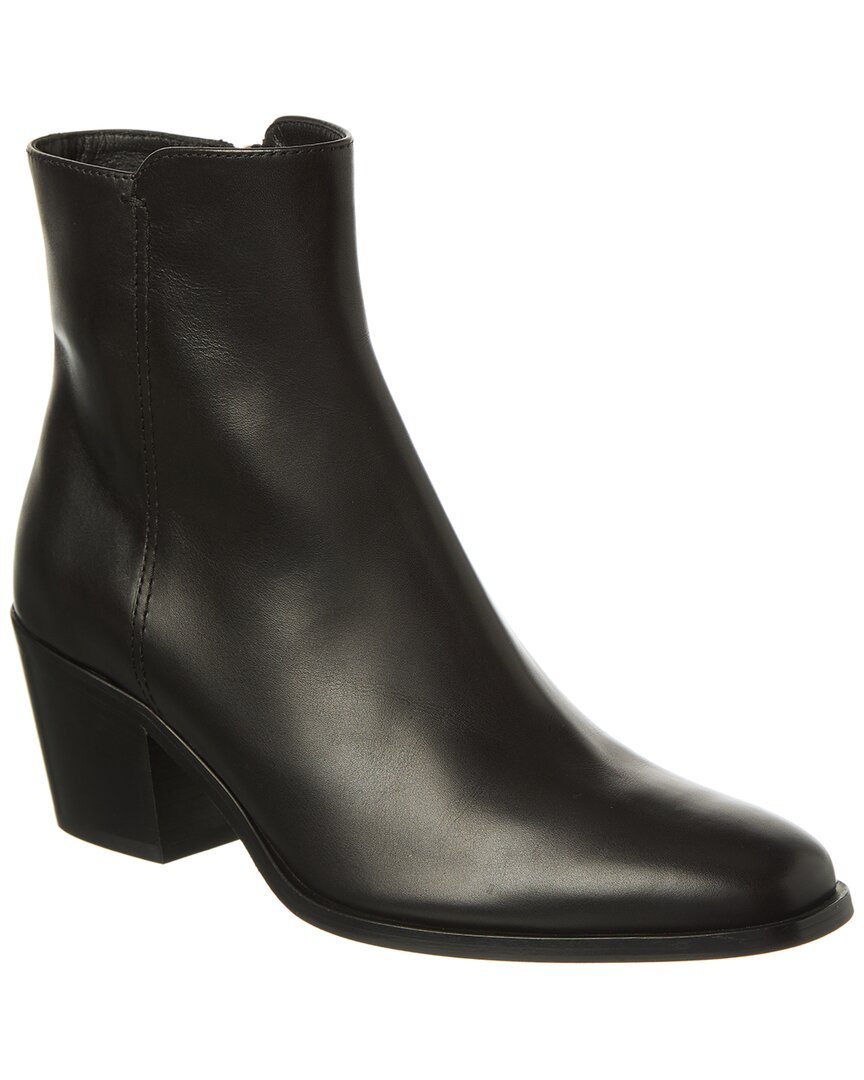 Tod's Leather Bootie In Black