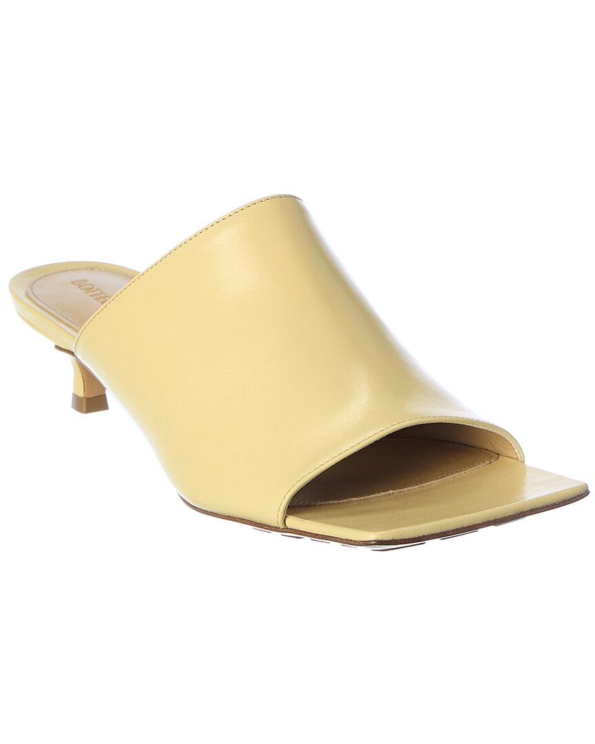 Bottega Veneta Stretch Leather Mule In Sand