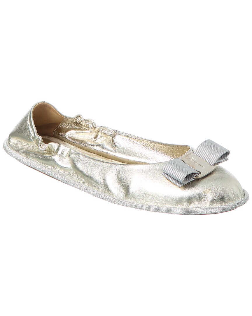 Ferragamo Varina Voy Leather Flat In Gray