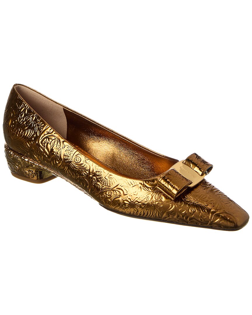 Shop Ferragamo Riace Bow Leather Ballet Flat In Gold