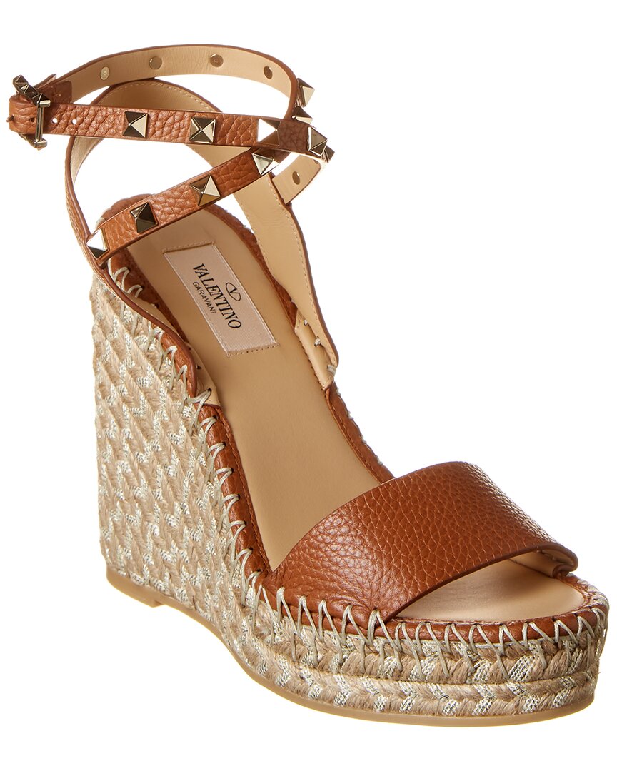Shop Valentino Rockstud 125 Grainy Leather Wedge Espadrille In Brown