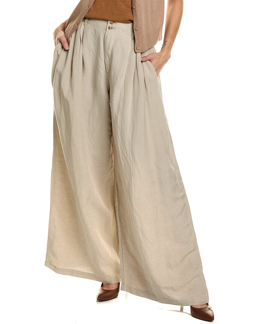 Shop Madewell Pleated Linen-blend Superwide Leg Pant In Brown