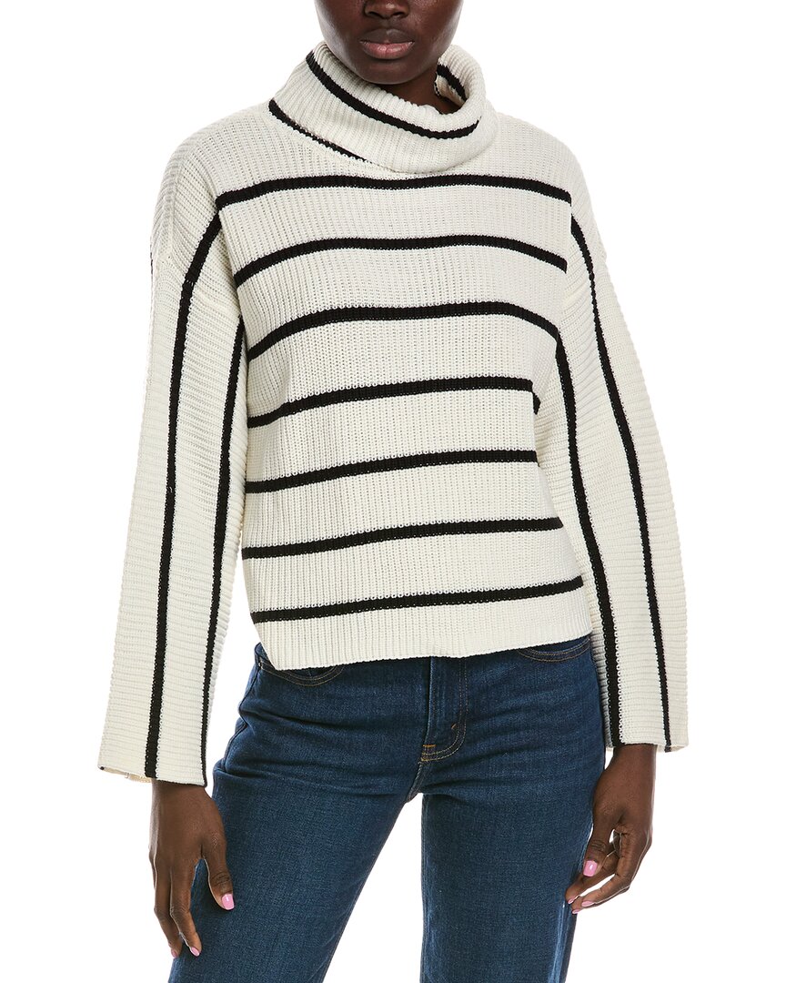 Brook + Lynn Crewneck Sweater In White