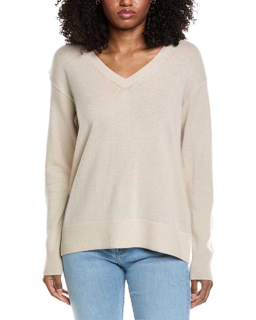 Vince Boxy Wool & Cashmere-blend Sweater In Silver