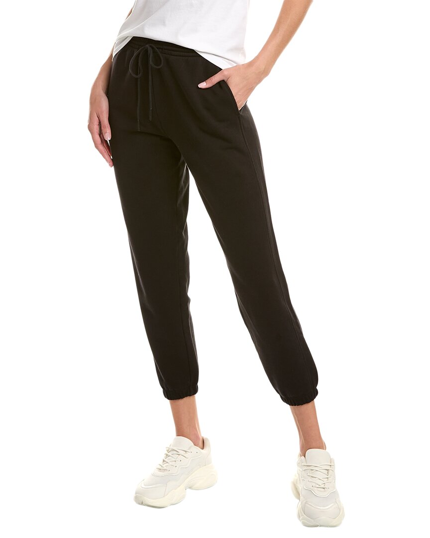 Vince Essential Jogger Pants In Black