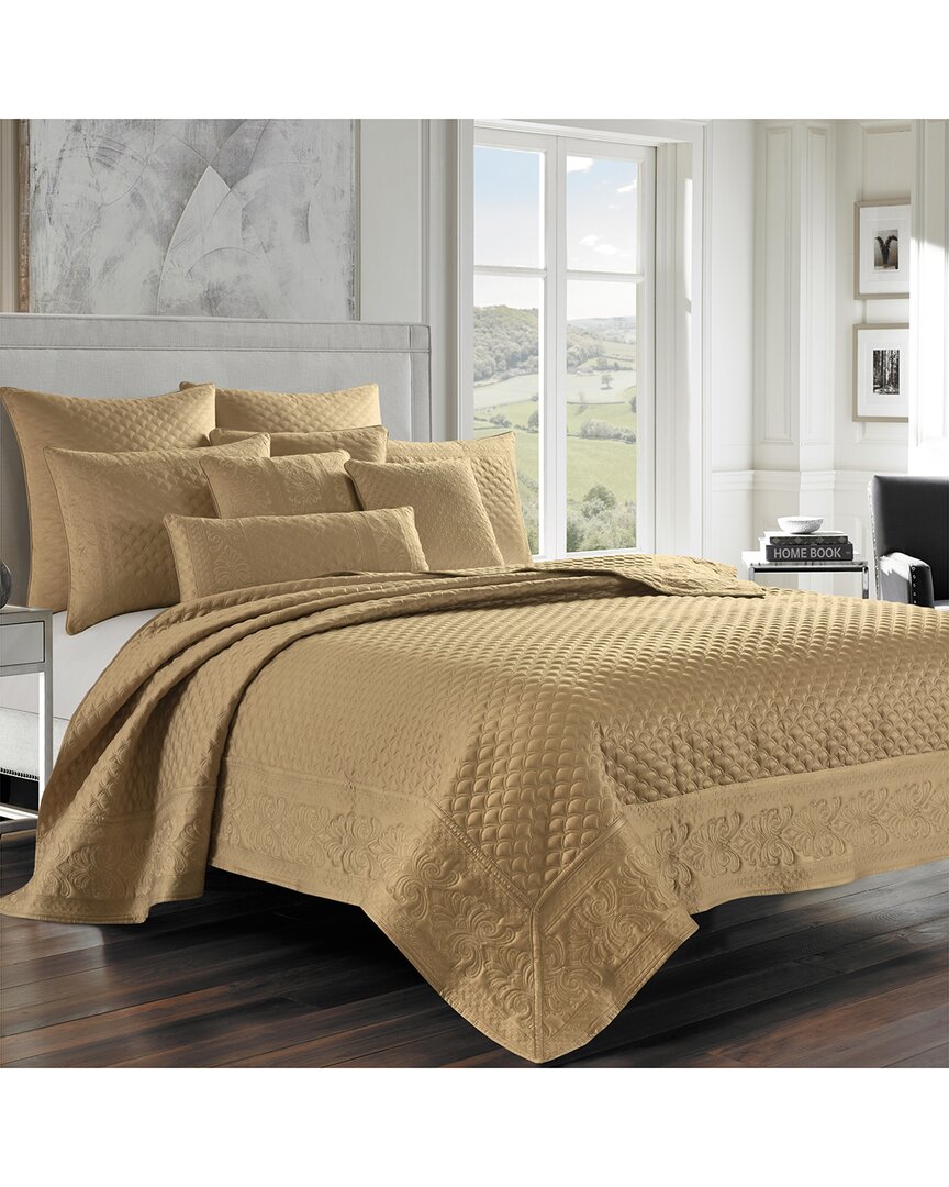 J Queen New York J. Queen New York Lyndon Coverlet