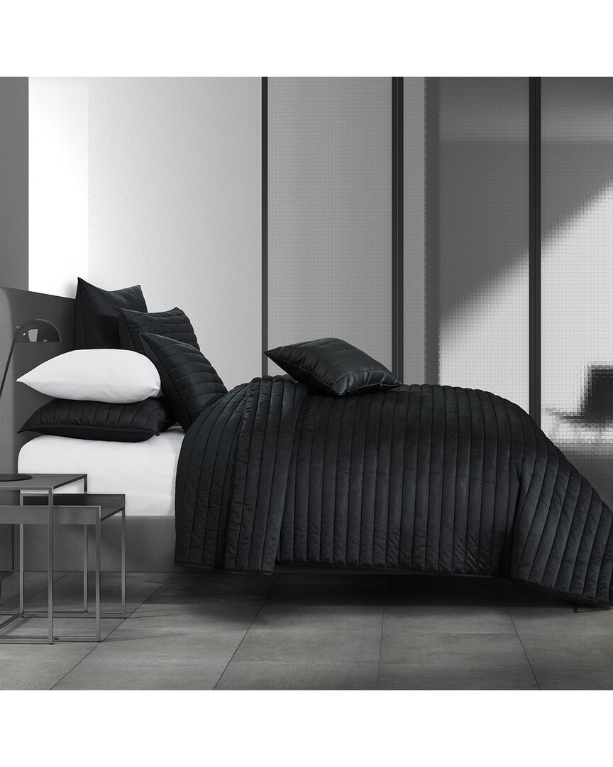 J. Queen Modern Valencia Duvet Set