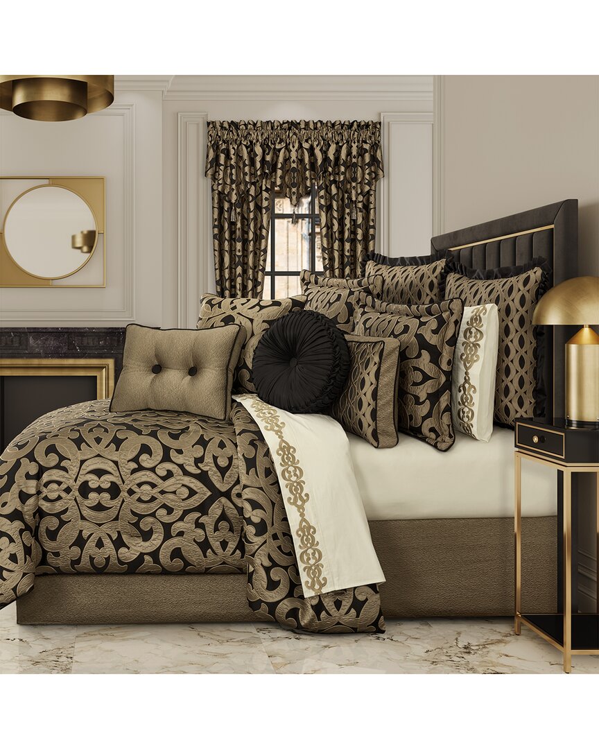 J Queen New York J. Queen New York La Boheme Comforter Set In Gold