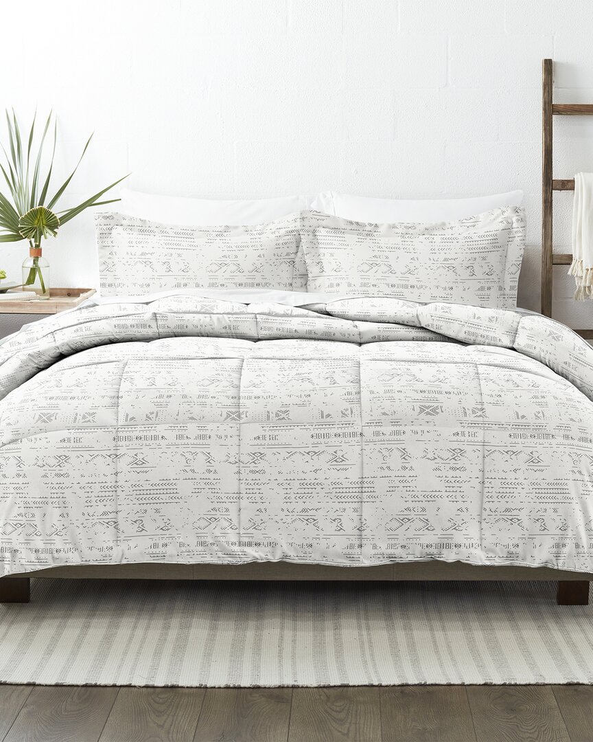Home Collection Premium Ultra Soft Distressed Field Down-alternative Comforter In Gray