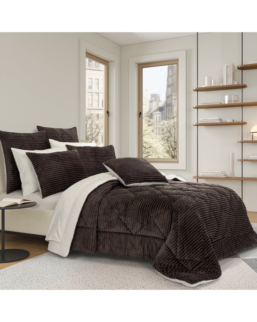 J Queen New York J. Queen New York Everett Comforter Set