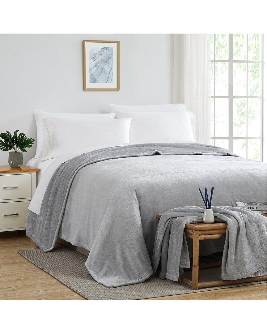 Southshore Fine Linens Premium Fleece Blanket In Grey