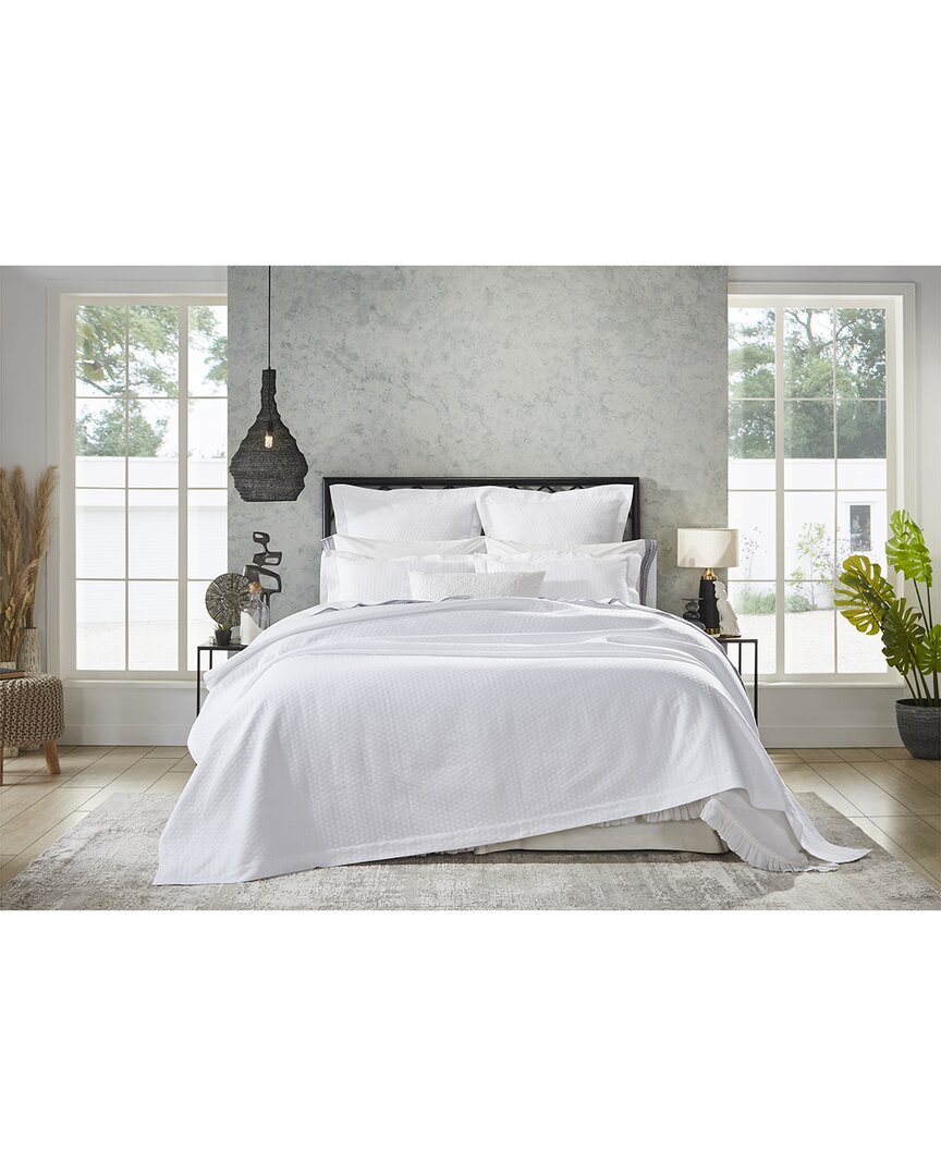 Orchids Lux Home Marina Matelassé Coverlet In White