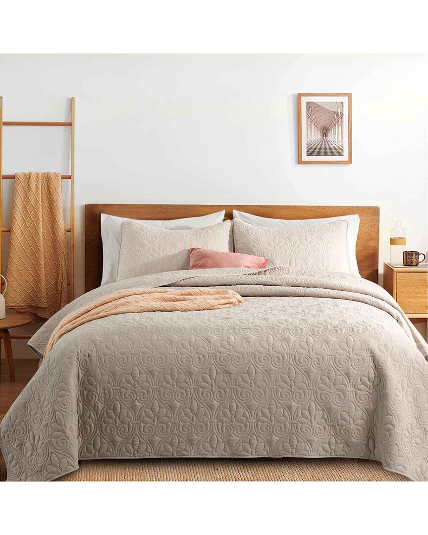 Unikome Quilted Reversible Coverlet Set In Khaki