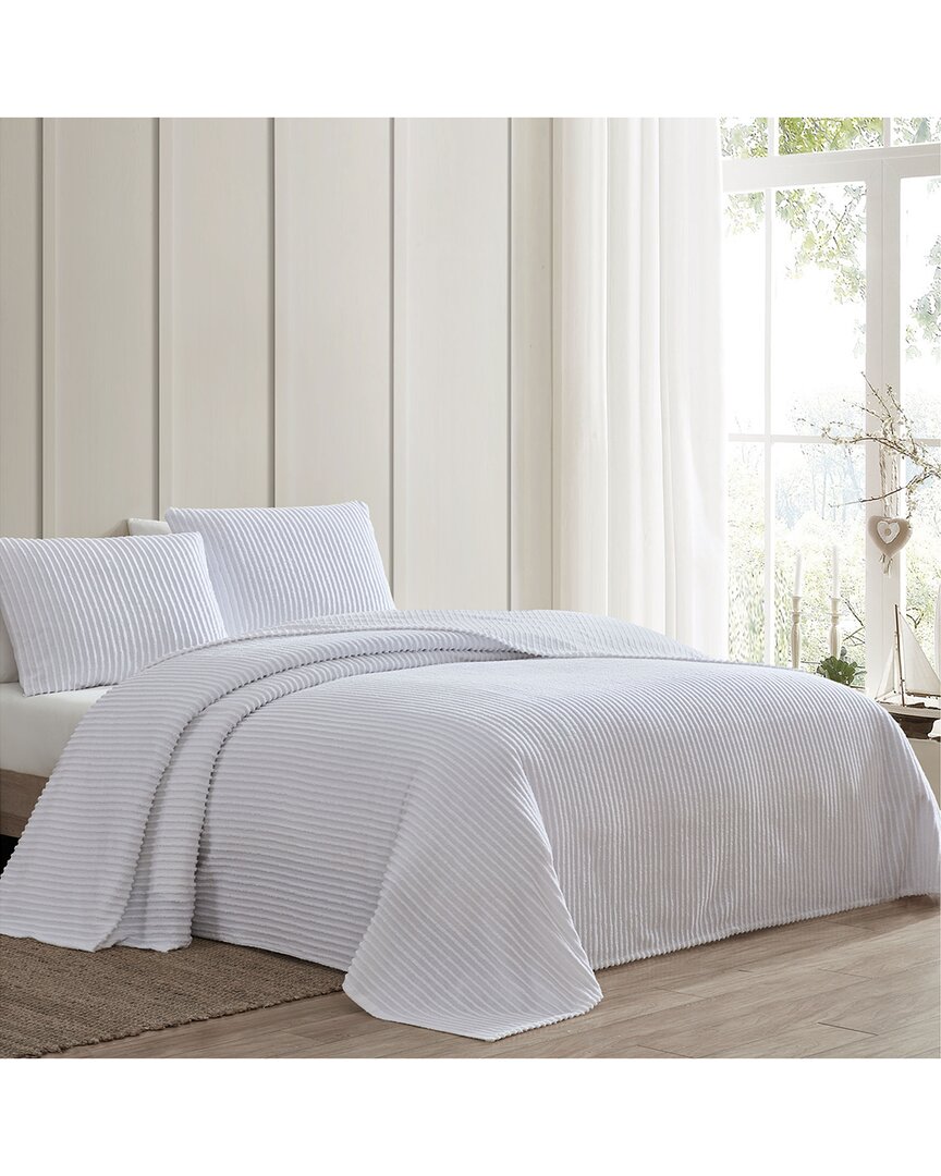 Beatrice Home Fashions Channel Chenille Bedspread In White