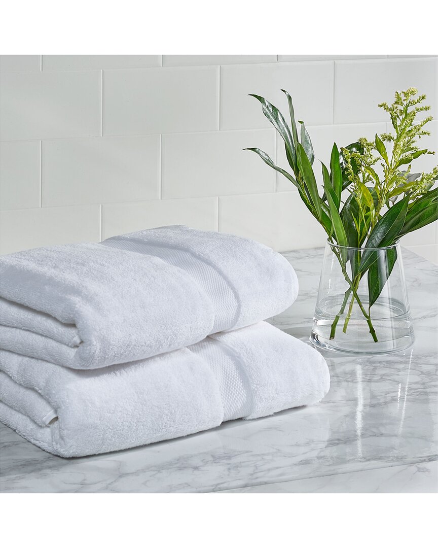 Shop Safavieh Super Plush 2pc Bath Towel Set In White