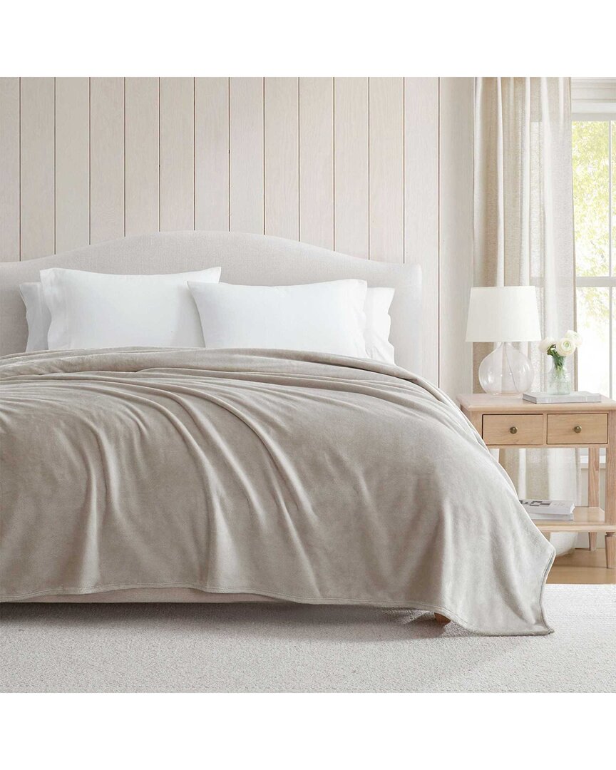 Martha Stewart The Bedford Collection Solid Plush Blanket - Grey In Neutral