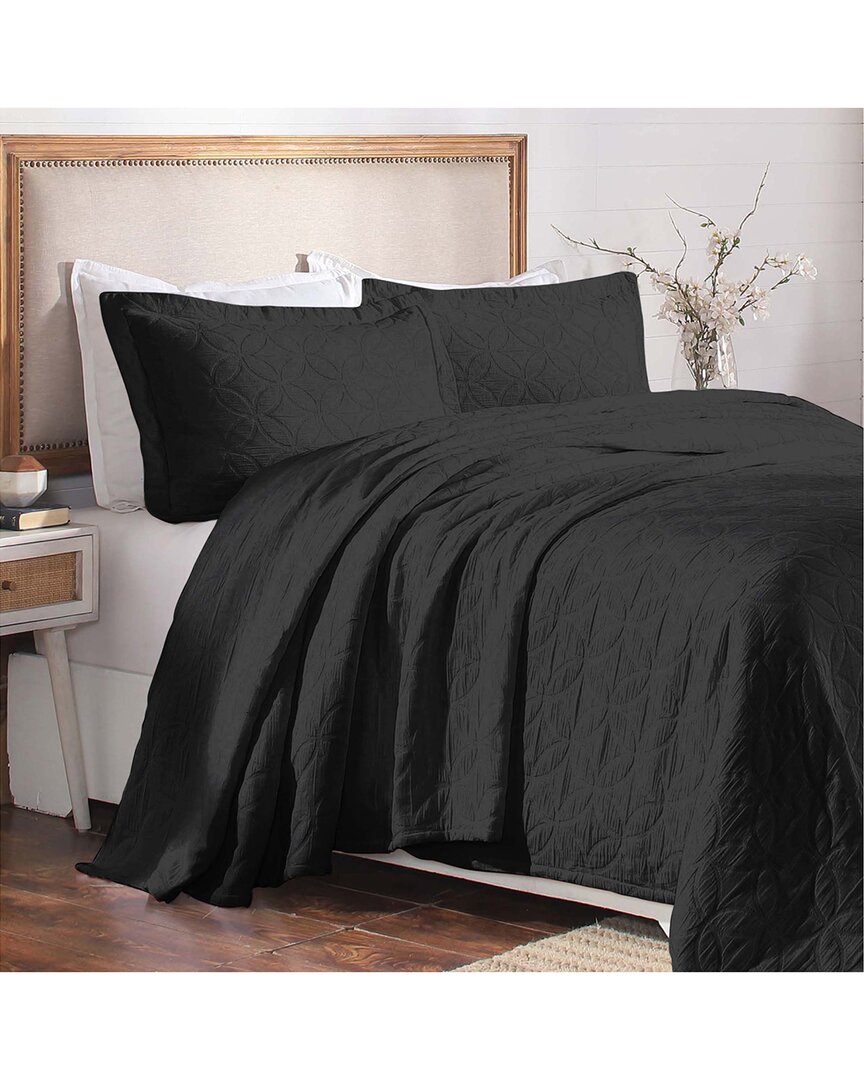 Superior Serenity Matelasse Jacquard Celtic Circle Bedspread Set