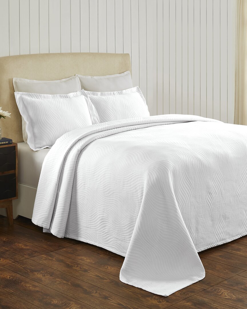 Shop Superior Cascade Jacquard Matelasse 3pc Cotton Bedspread Set In White