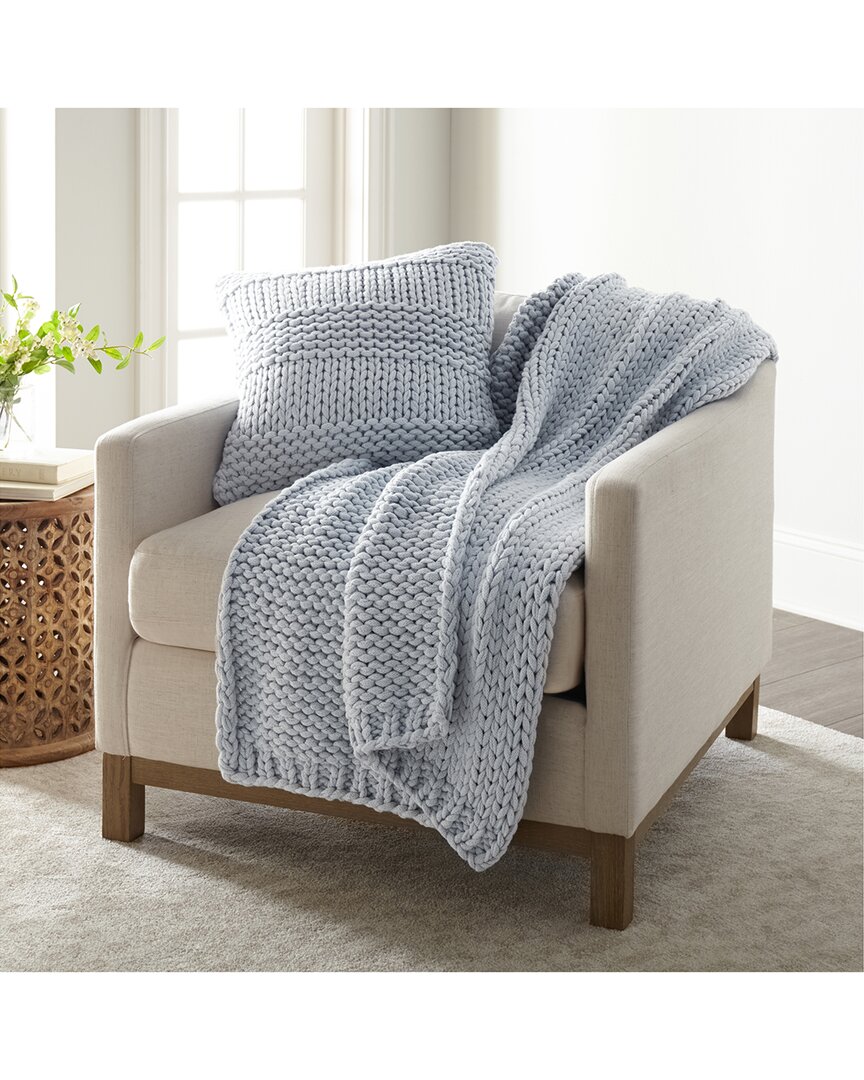Home Collection Chunky Throw Blanket & Pillow Bundle In Blue