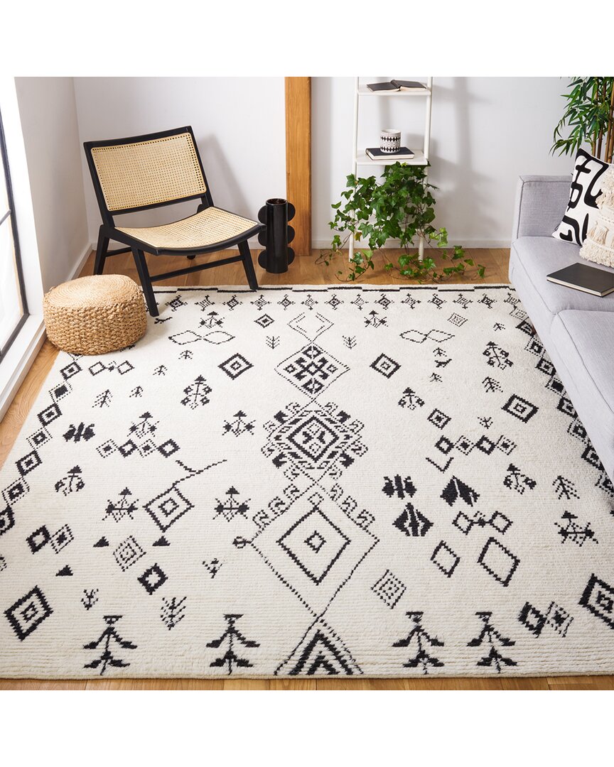 Safavieh Kenya Hand Knotted Wool-blend Rug In Ivory