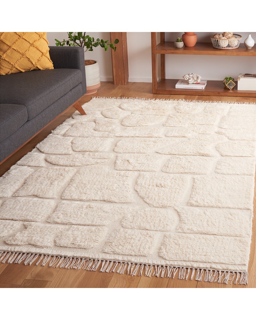 Safavieh Kenya Handwoven Wool-blend Rug In Ivory